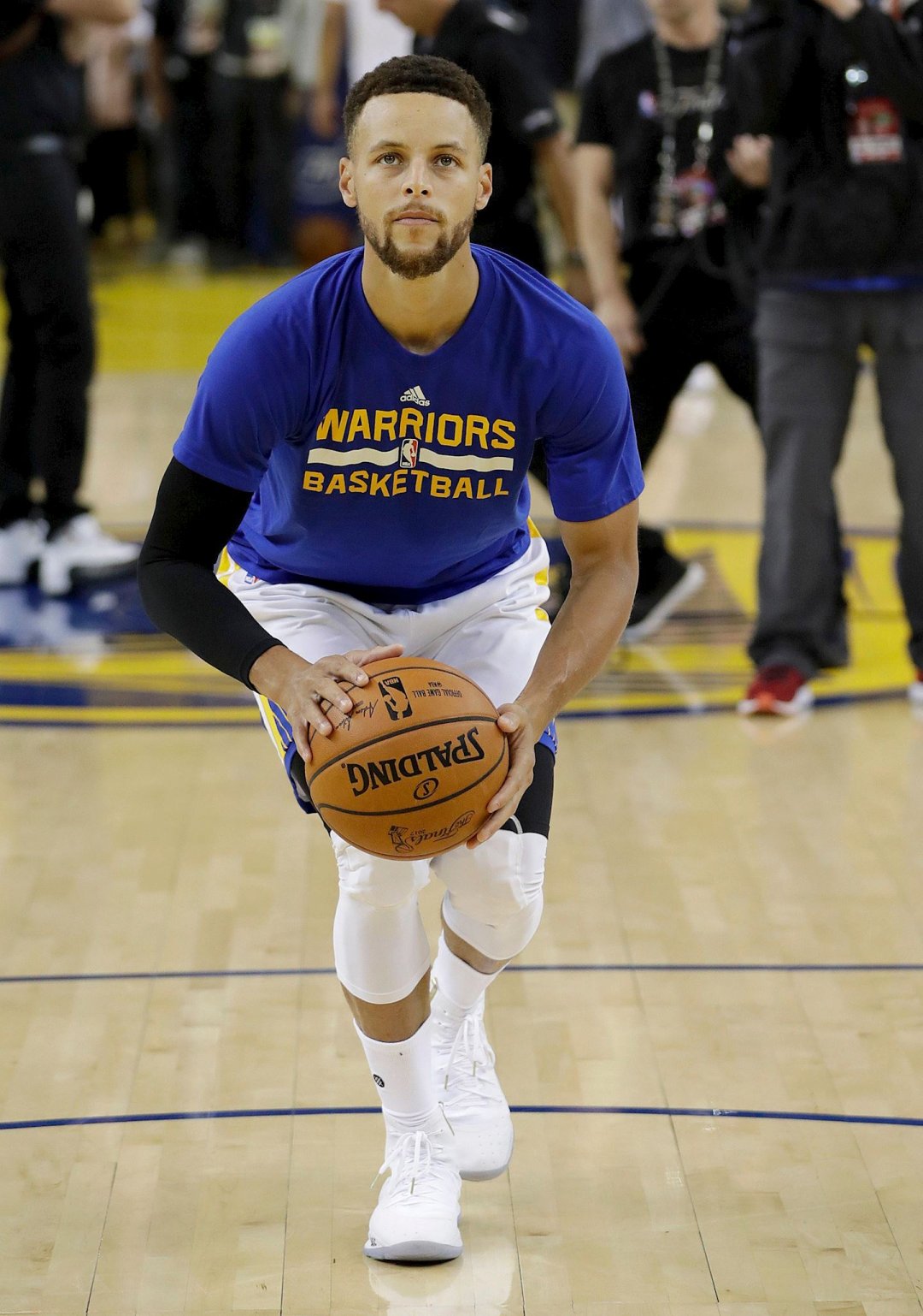 量中脱颖而 量中脱颖而